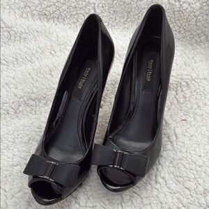 WHBM Black Patent Leather Peep Toe 4” High Heels-8.5